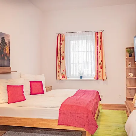 Hirschenwirt * Schonbuhel an der Donau