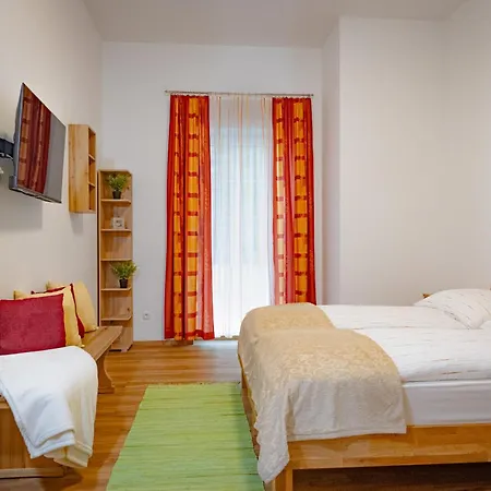 Hotel Hirschenwirt Schonbuhel an der Donau