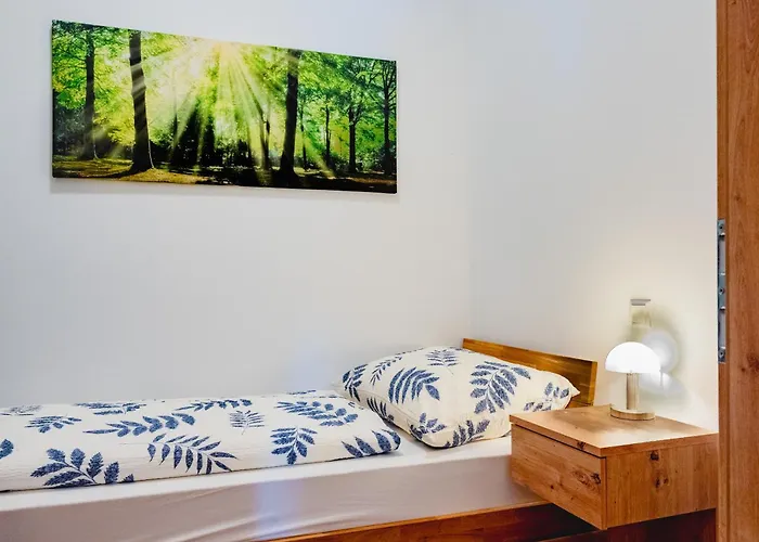 Hirschenwirt * Schonbuhel an der Donau