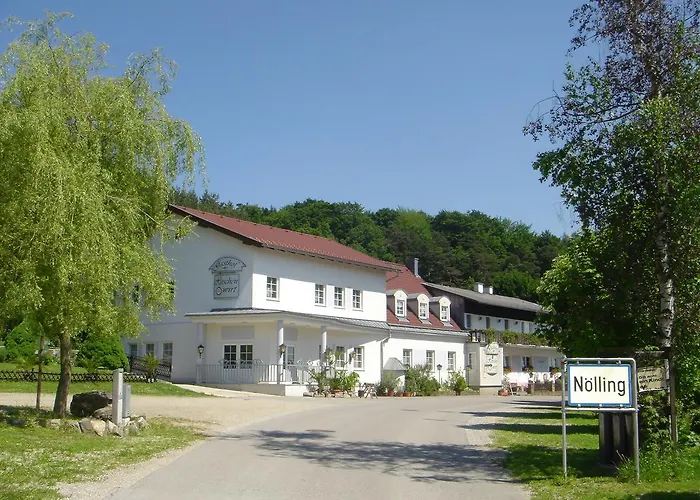 Hirschenwirt Schonbuhel an der Donau