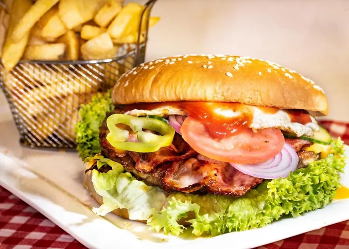 Hirschenwirt Hotel *